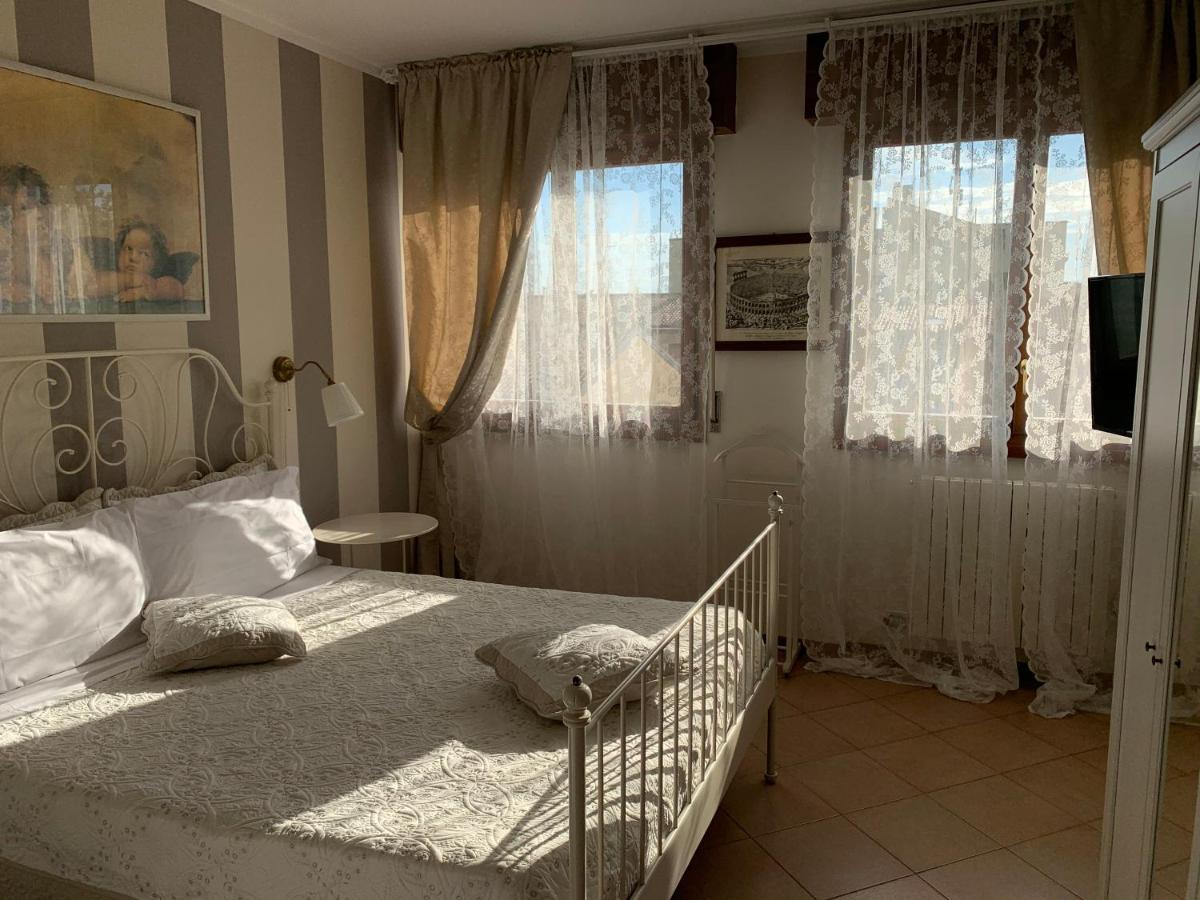 B&B Verona Business And Fun G B Rossi Friendly Εξωτερικό φωτογραφία